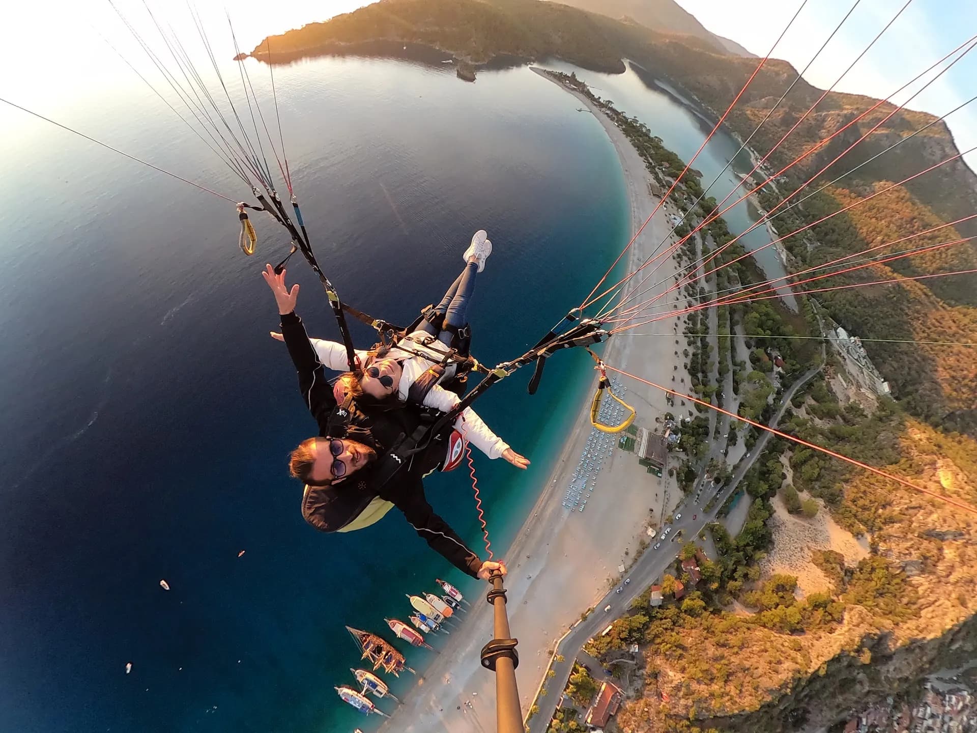 Fly paragliding