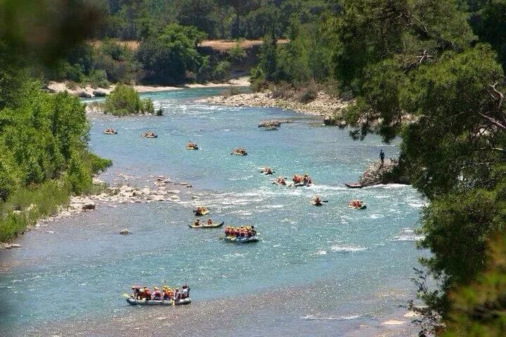 Tornado Rafting 3