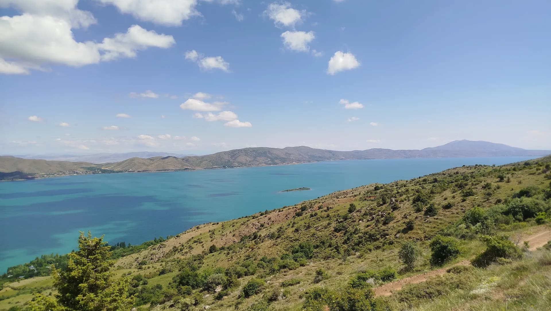 Kuruda Gölü