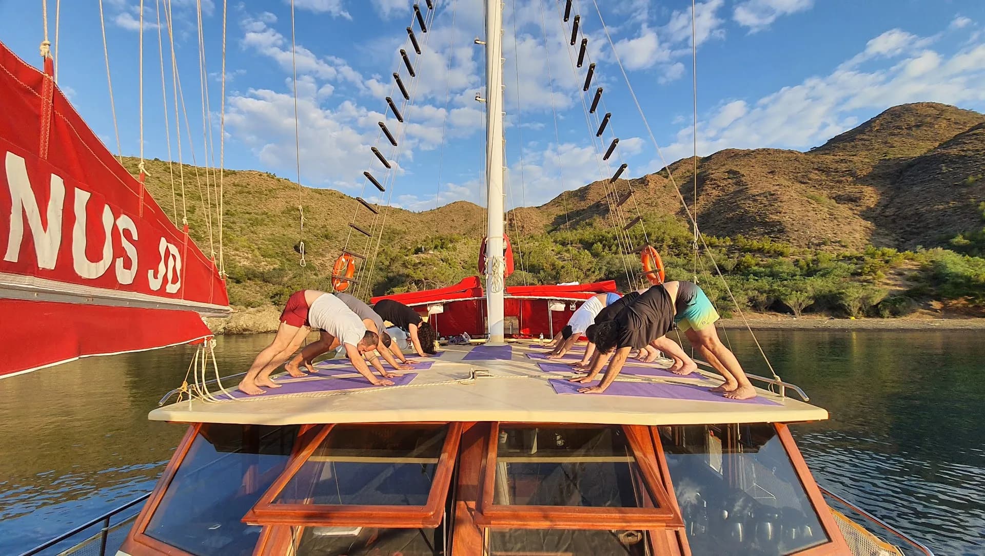 OKYANUS BLUE YACHTING (Mavi Tur, Dalış, Diving, Tauchen, Yoga, Freediving,Mermaids)