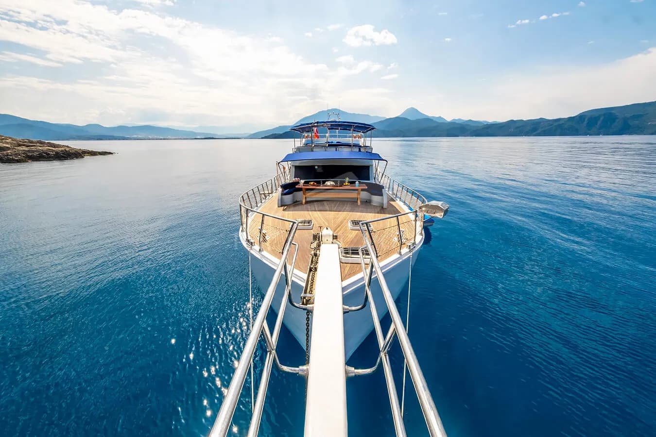 Prestige Lux Tour (Private Yacht Charter) 2