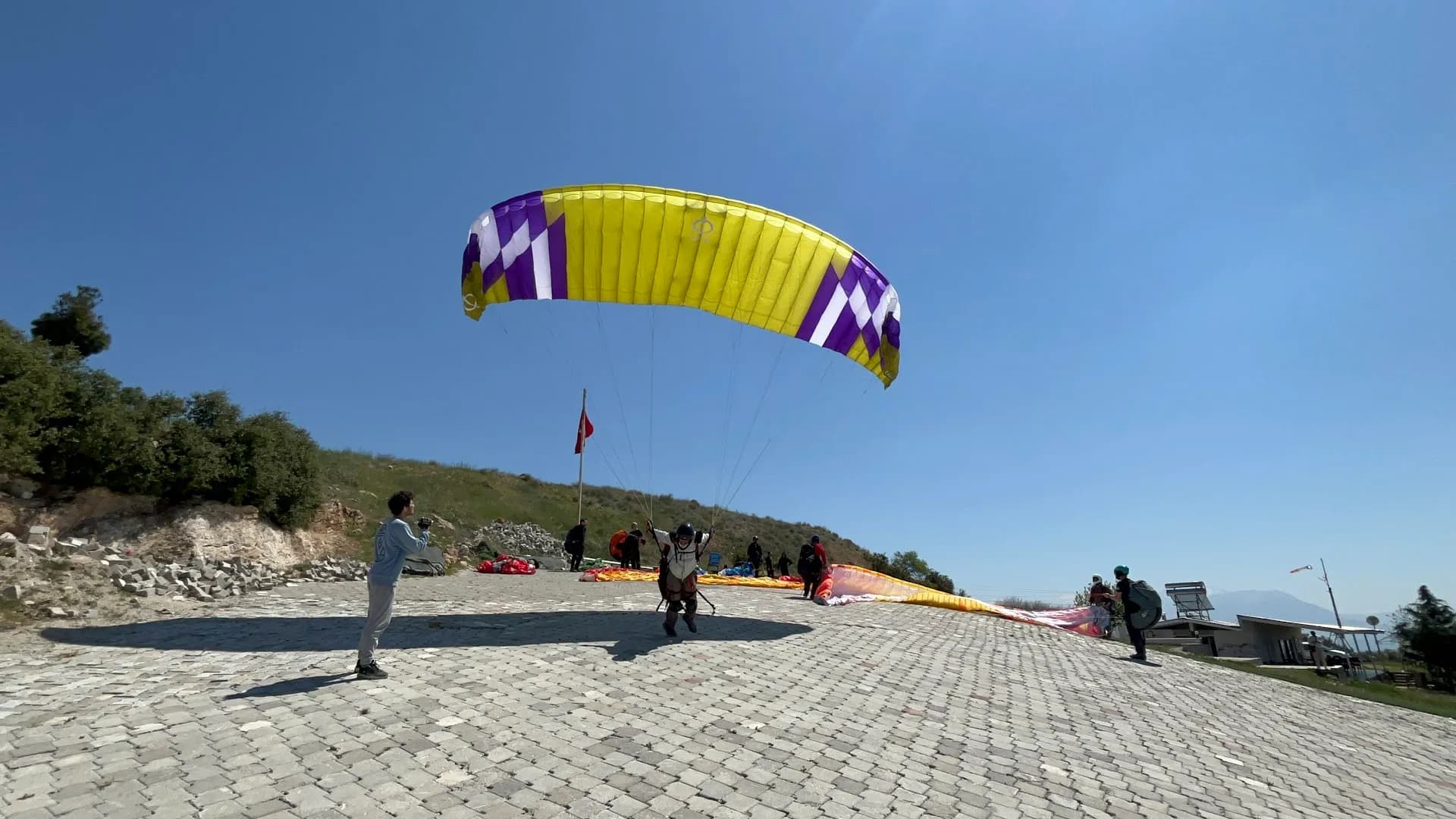 Fly Anatolia Yamaç Paraşütü İstanbul
