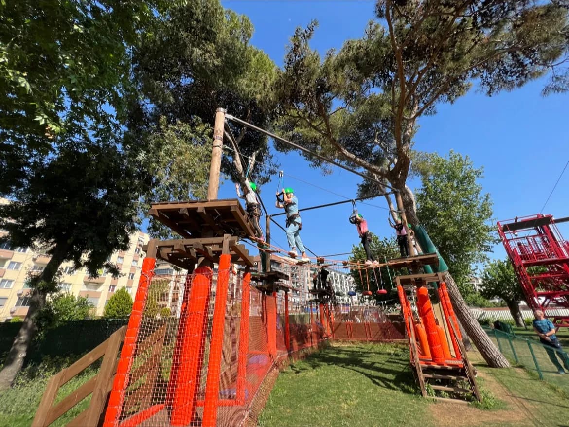 Karşıyaka Çocuk Oyun Macera Parkı