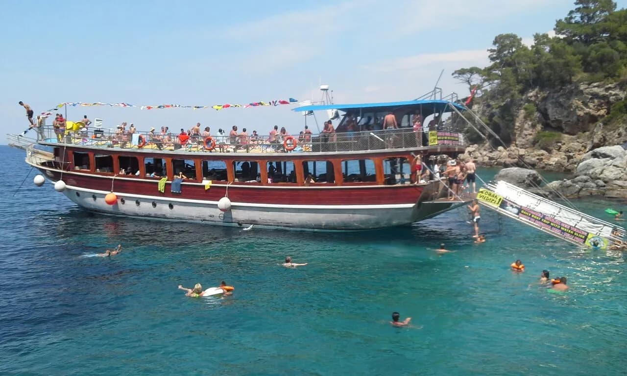 Kuşadası Tekne Turu - Çoban Yıldızı Tekneleri