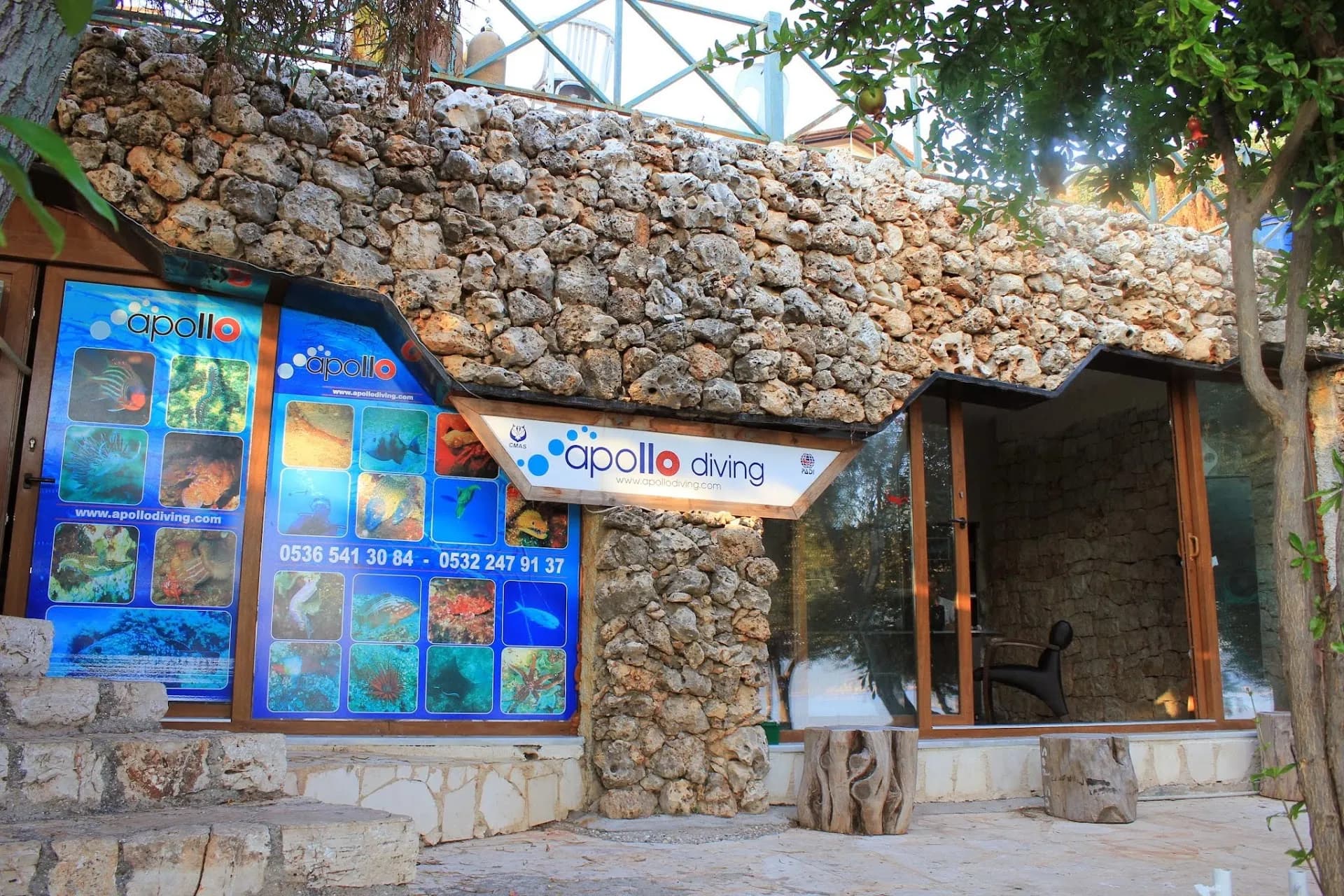 APOLLO DIVING CENTER