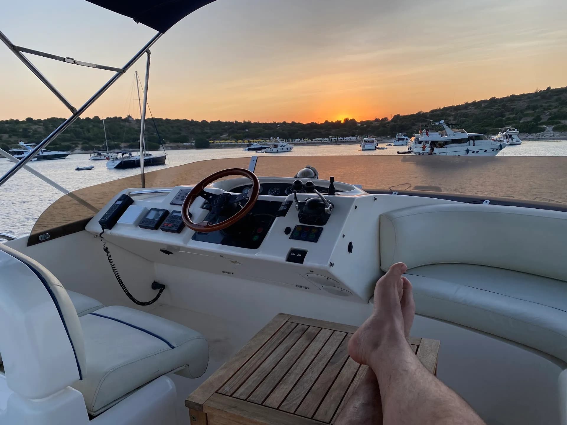 Çeşme ve Alaçatı Yat - Tekne Kiralama Lares Yachting 2