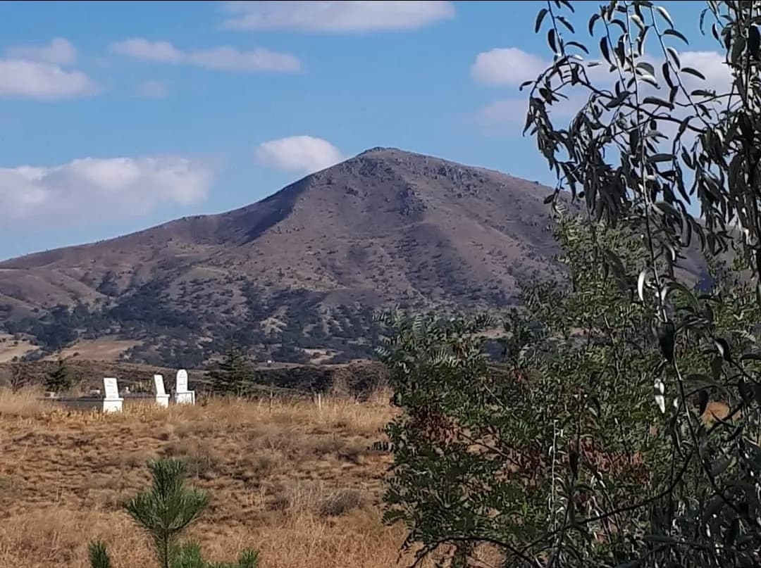 Sivri dağı