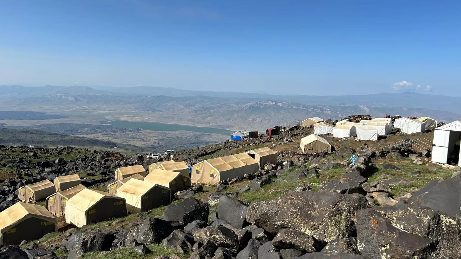 Hiking mount ararat