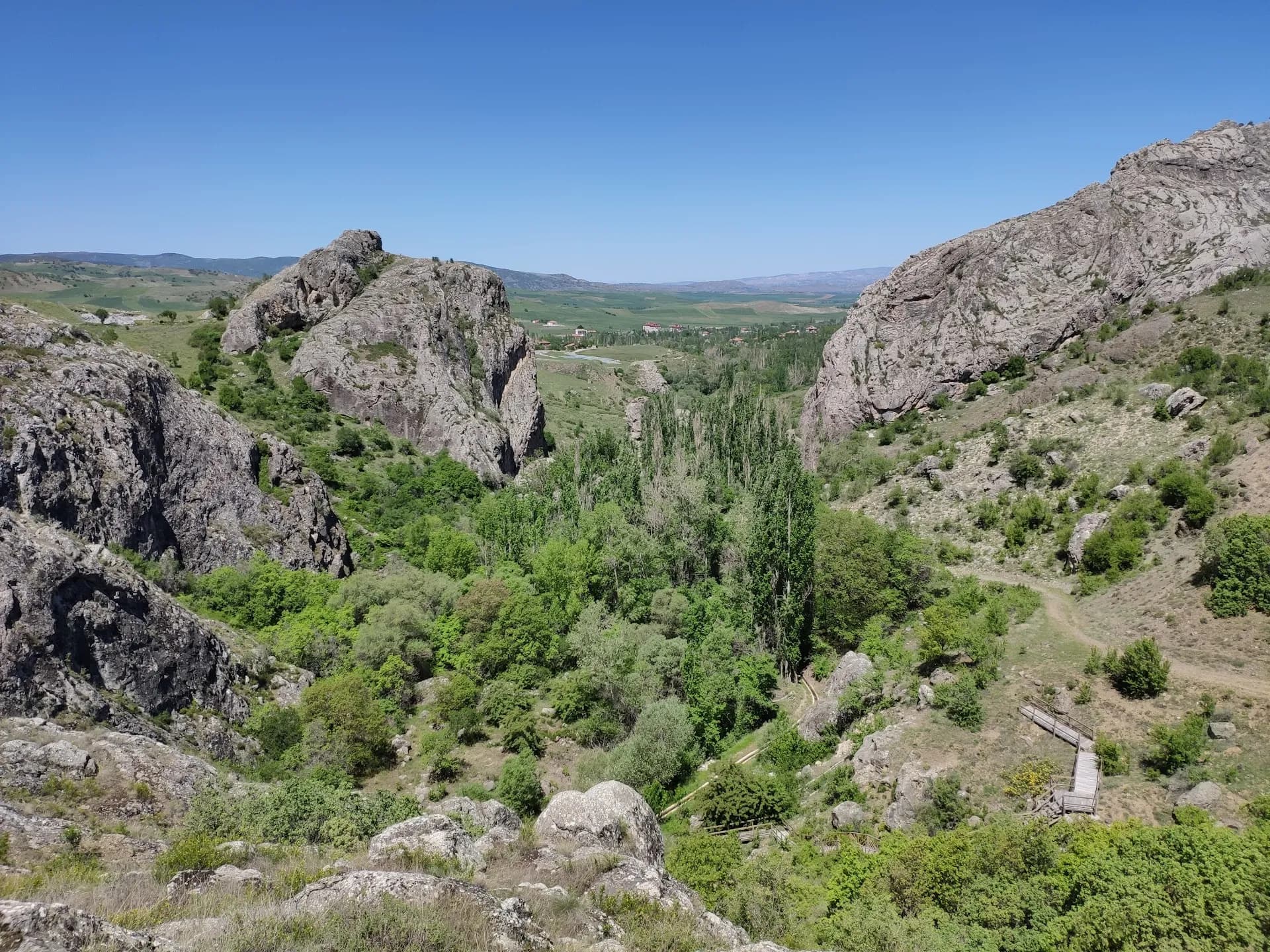 Hoşur Şelalesi
