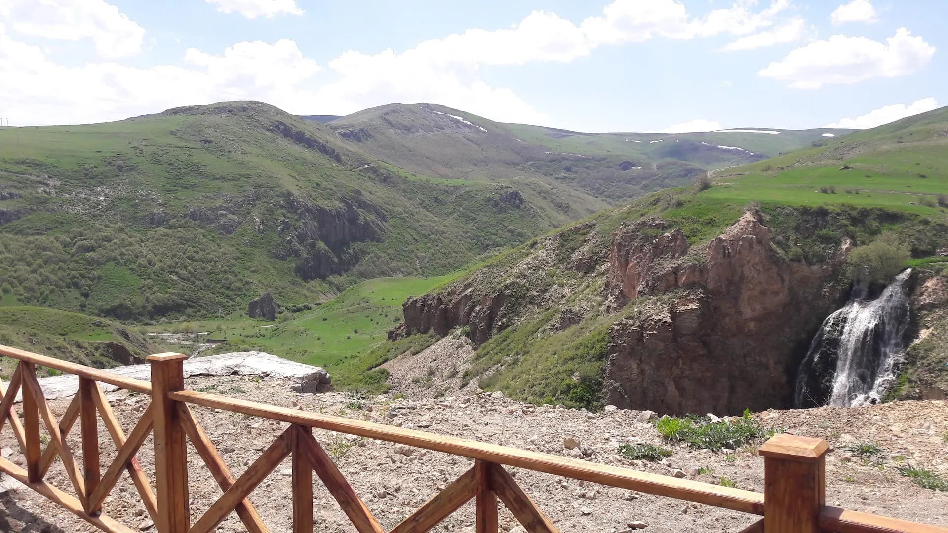 KELLE TİME ŞELALESİ SUSUZ/KARS