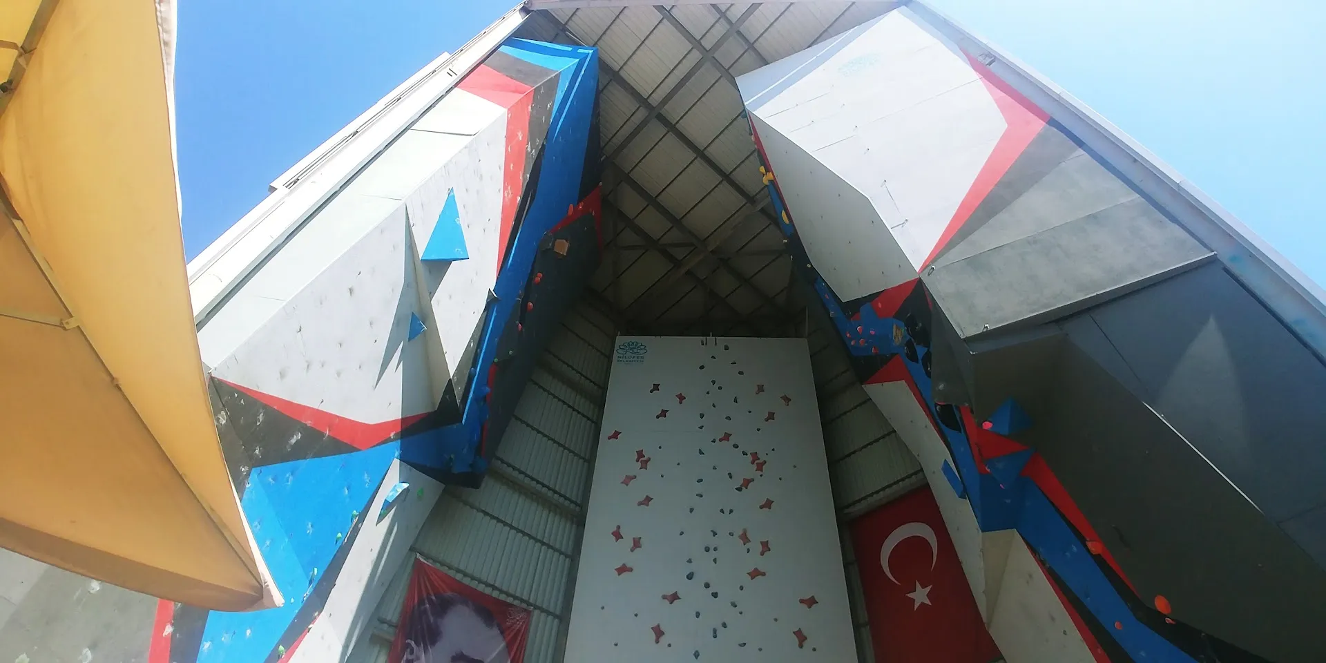 Görükle Spor Tırmanış Duvarı 3